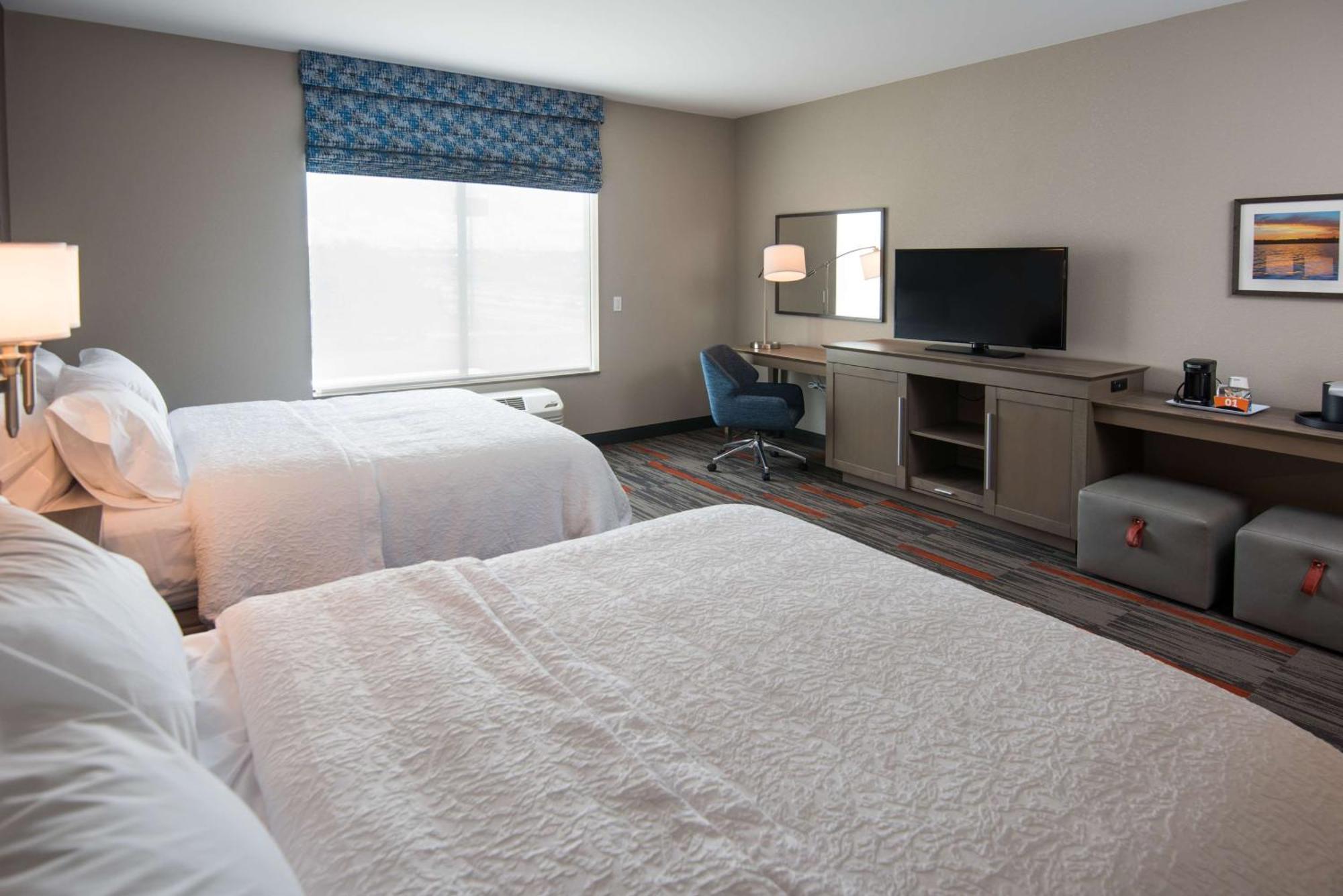 Hampton Inn And Suites At Wisconsin Dells Lake Delton Exteriör bild