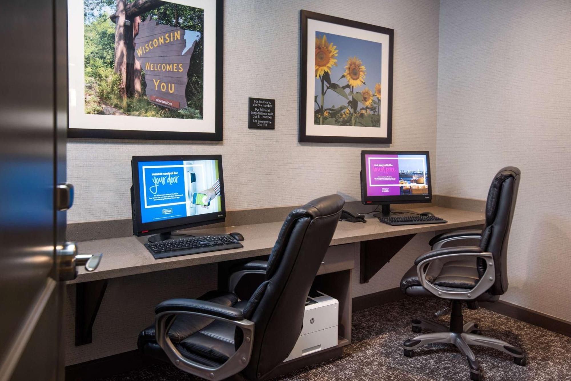 Hampton Inn And Suites At Wisconsin Dells Lake Delton Exteriör bild