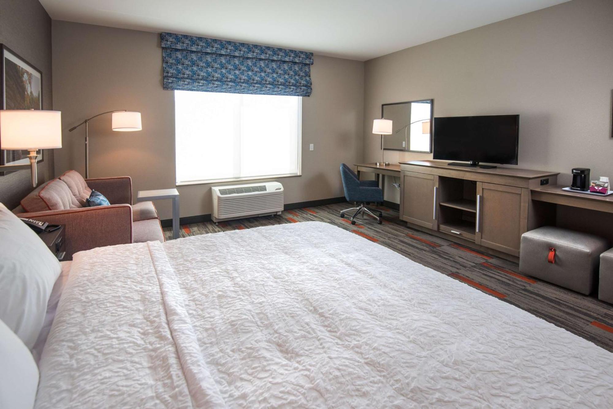 Hampton Inn And Suites At Wisconsin Dells Lake Delton Exteriör bild