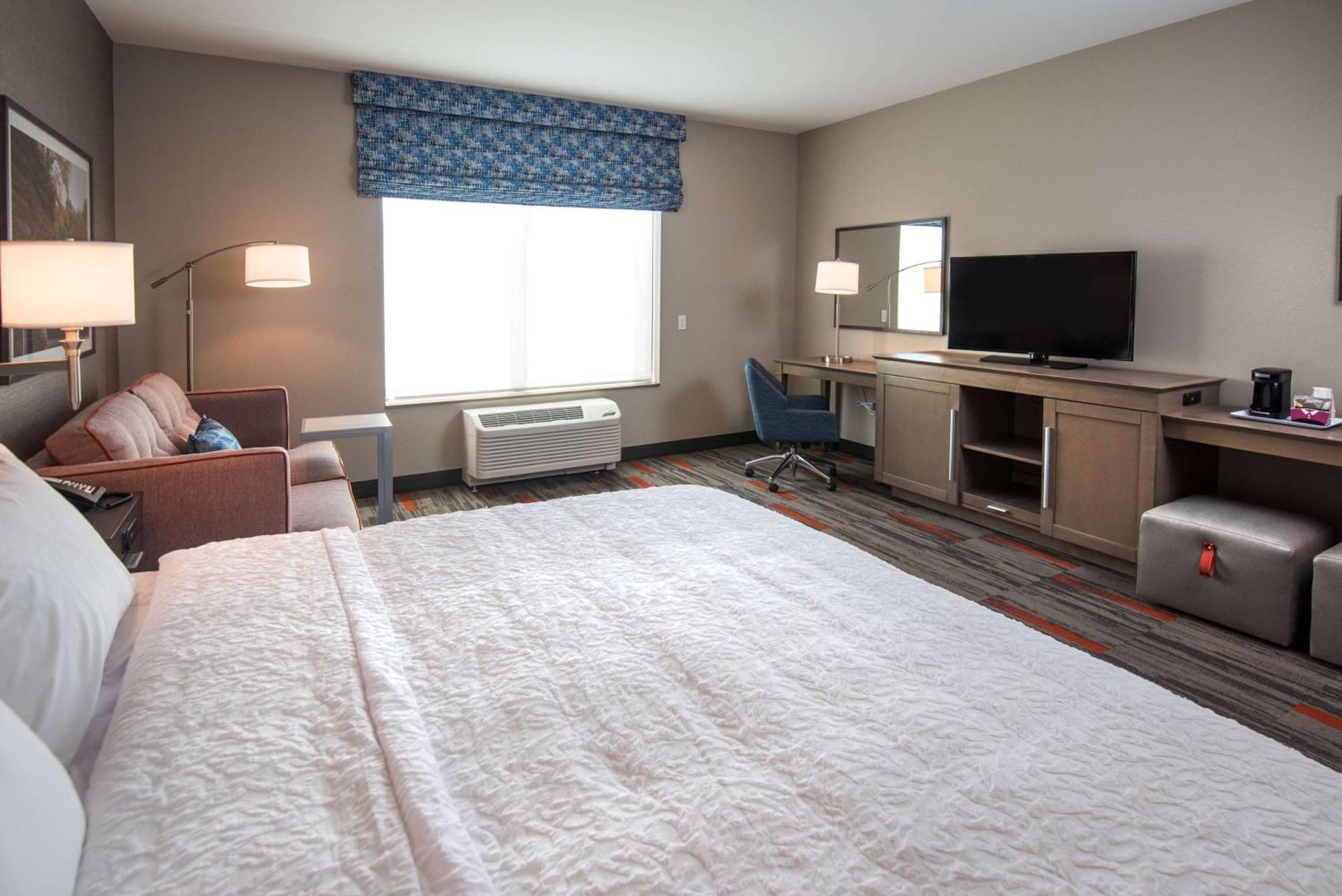 Hampton Inn And Suites At Wisconsin Dells Lake Delton Exteriör bild