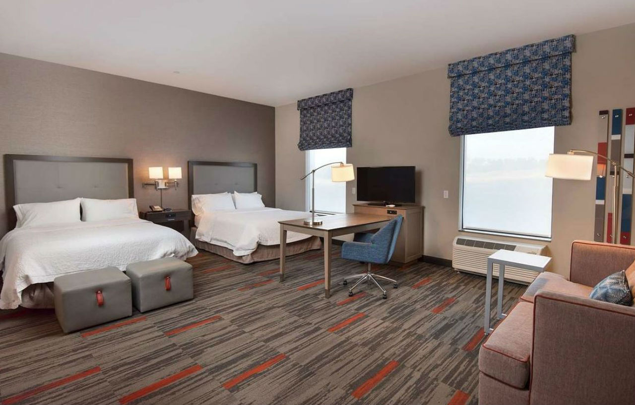 Hampton Inn And Suites At Wisconsin Dells Lake Delton Exteriör bild