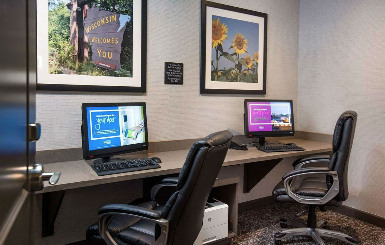 Hampton Inn And Suites At Wisconsin Dells Lake Delton Exteriör bild